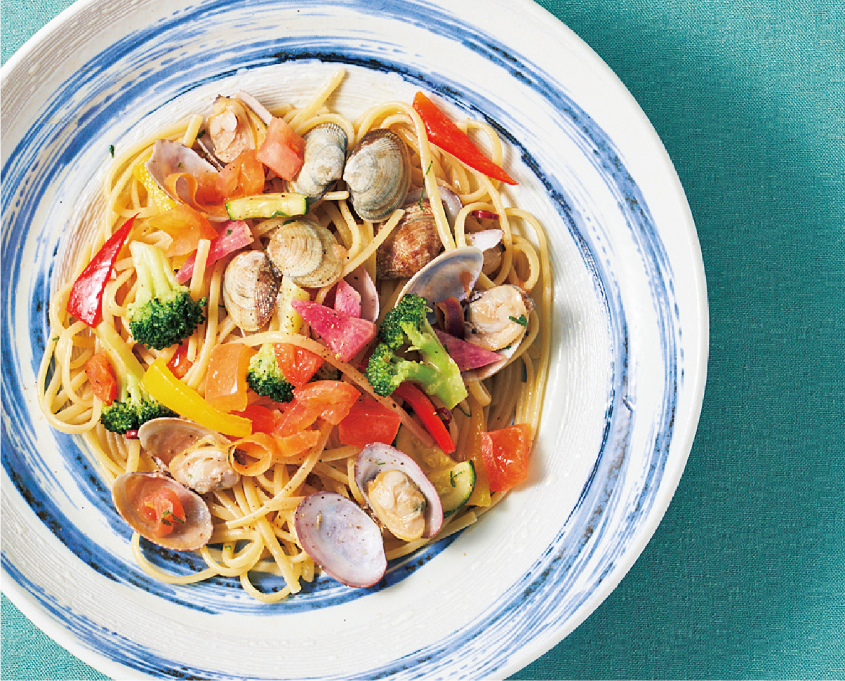 彩野菜のボンゴレビアンコ リングイネで