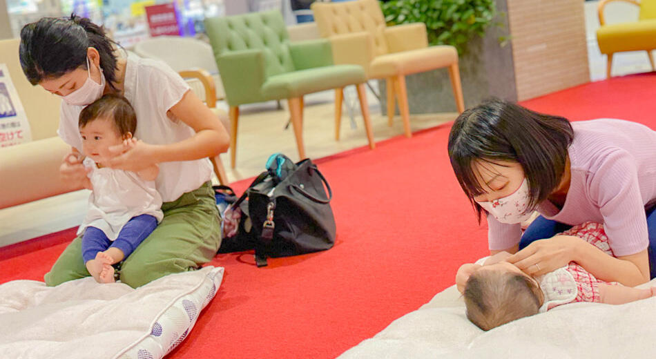 『親子でジェスチャートーク』開催中のようす