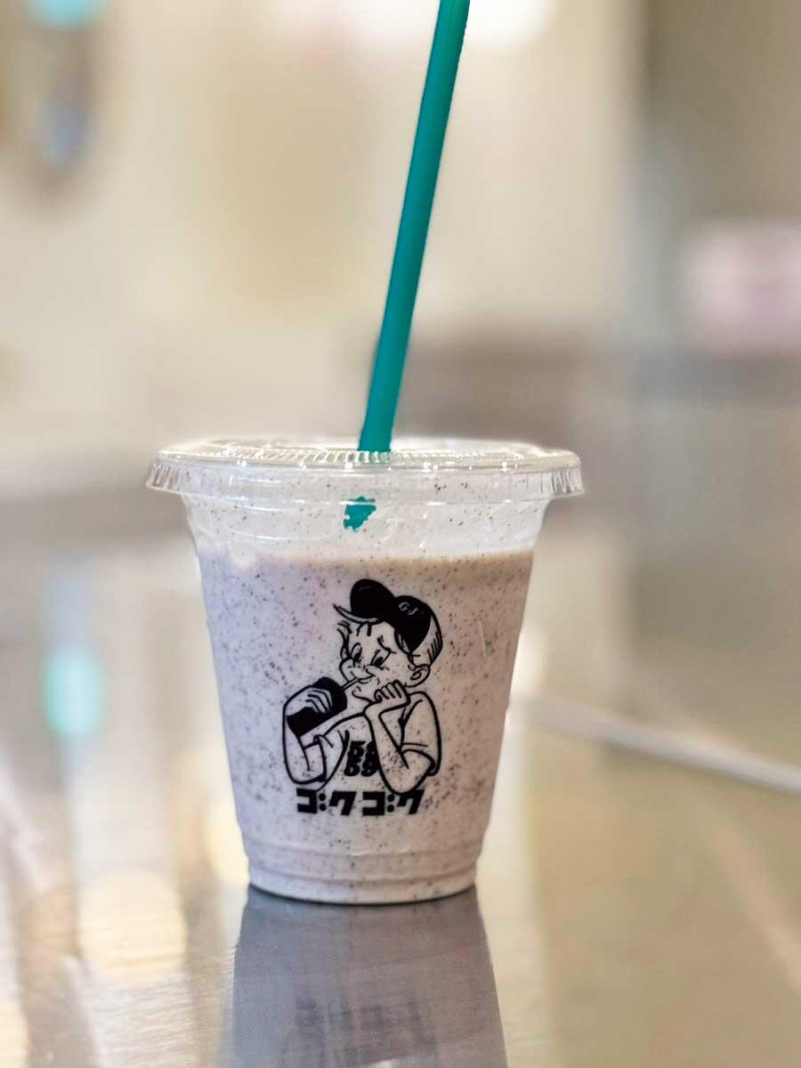 黒ゴマきなこのバナナミルク